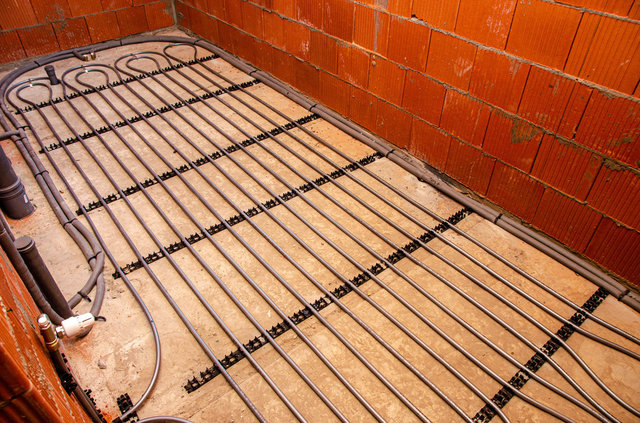 Инженерное оборудование Stout, отопление и водопровод в частном доме