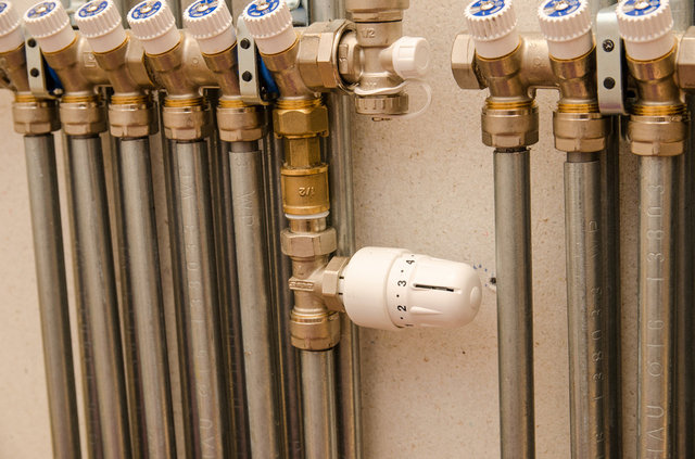 Отопление в деревянном доме, Москва (кликай, чтобы увидеть все фото)