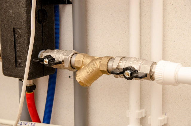 Отопление в деревянном доме, Москва (кликай, чтобы увидеть все фото)