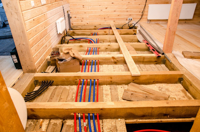 Отопление в деревянном доме, Москва (кликай, чтобы увидеть все фото)