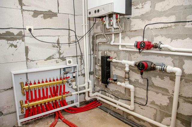 Монтаж водяного теплого пола в частном доме