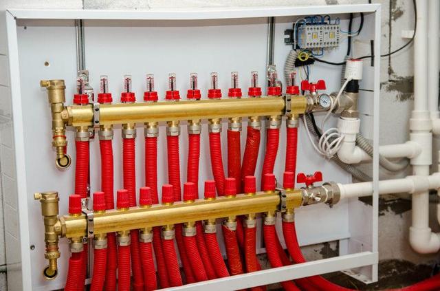 Монтаж водяного теплого пола в частном доме