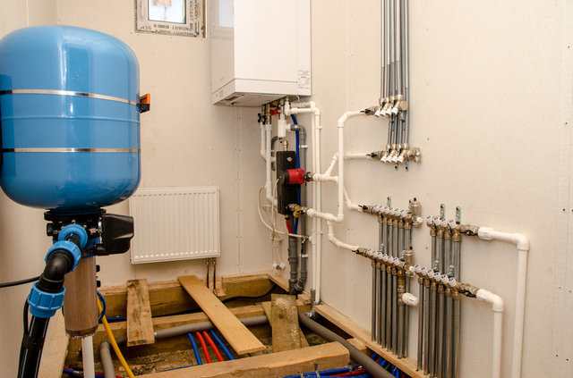 Отопление в деревянном доме, Москва (кликай, чтобы увидеть все фото)