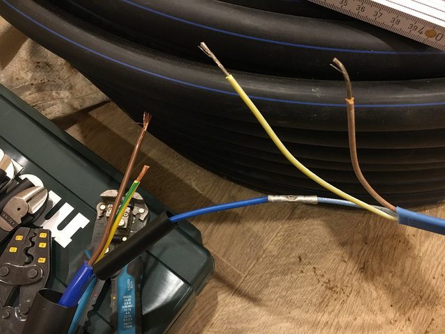 Установка скважинного насоса Grundfos SQE