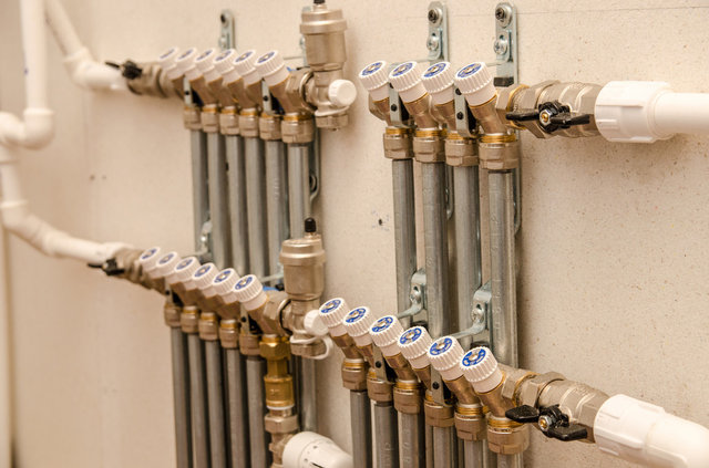 Отопление в деревянном доме, Москва (кликай, чтобы увидеть все фото)