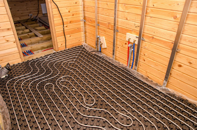 Отопление в деревянном доме, Москва (кликай, чтобы увидеть все фото)